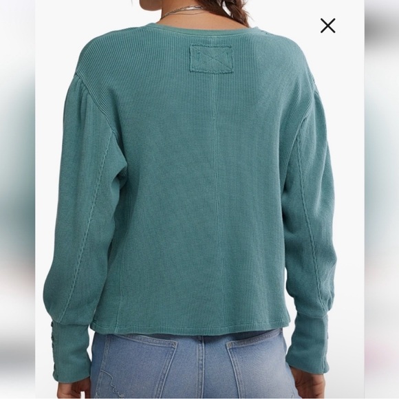 Free People Lapis Cuff Waffle Knit Top In Cypress- Large - Picture 4 of 5